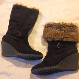 NWOT Size 9 Black Womens Winter Faux Fur Ankle Boots. SO CUTE!! 😍